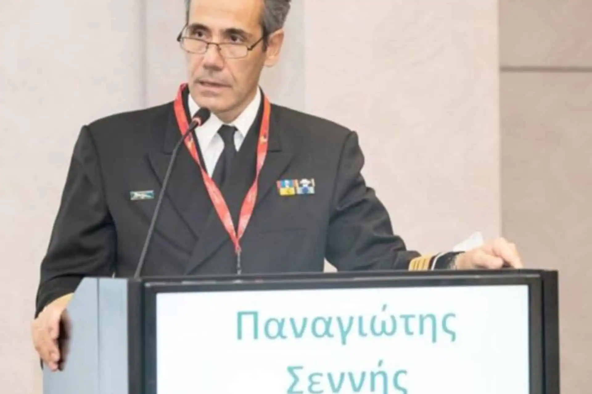 ΠΑΝΑΓΙΩΤΗΣ Δ. ΣΕΝΝΗΣ 1 γναθοχειρουργός παναγίωτης σεννής